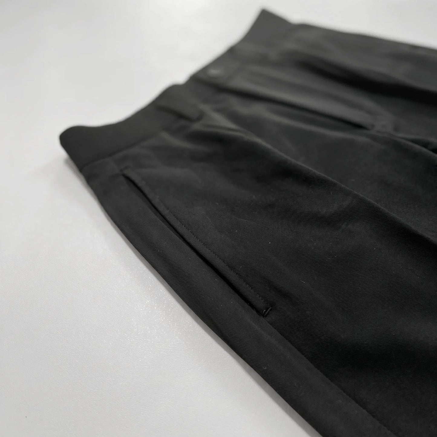 Wide Tuck Pants