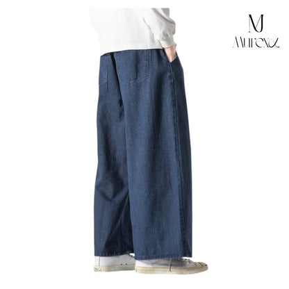計算されつくしたシルエットで自然な若見え_Wide Denim